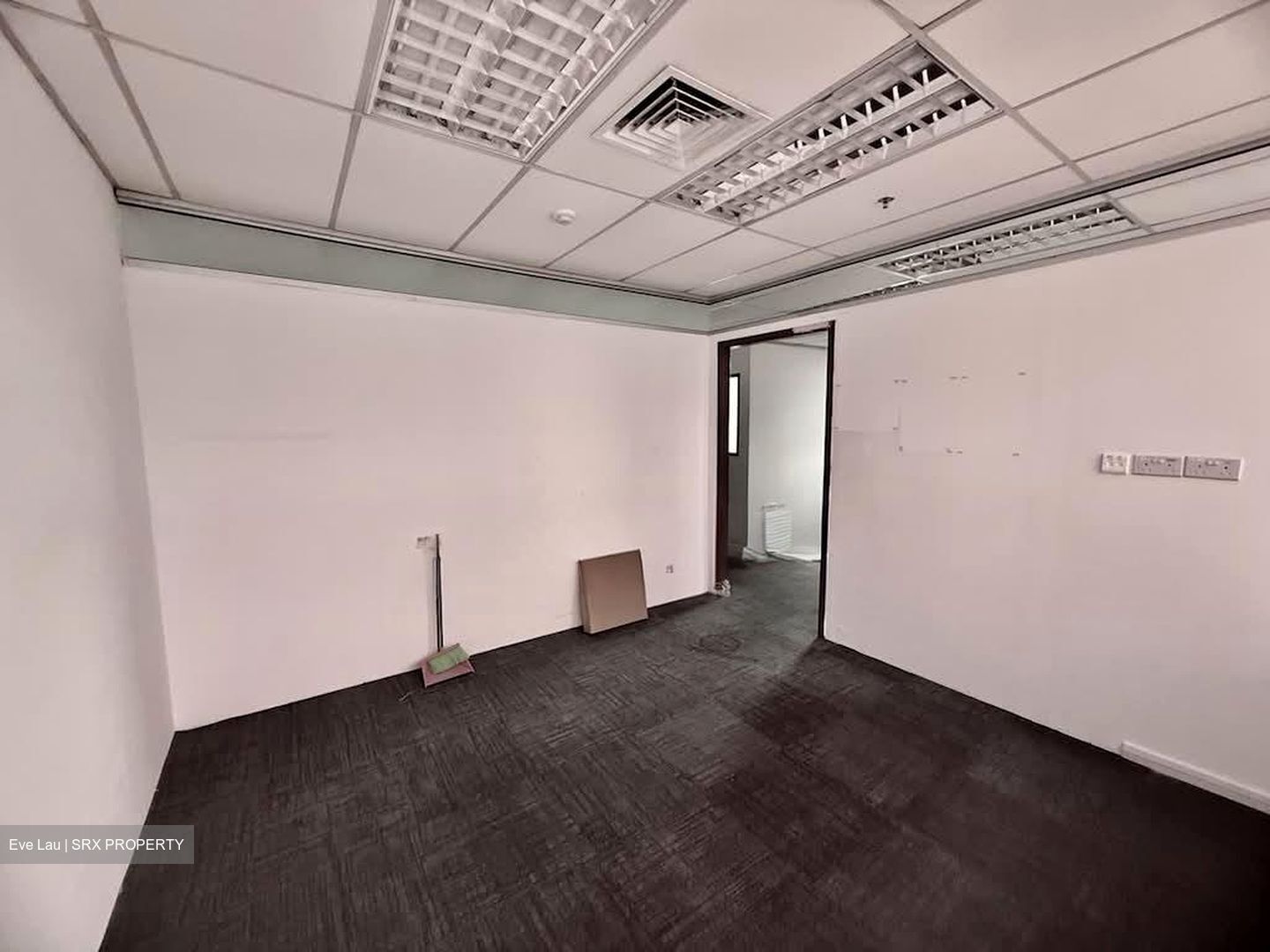 Peninsula Plaza (D6), Office #582272431